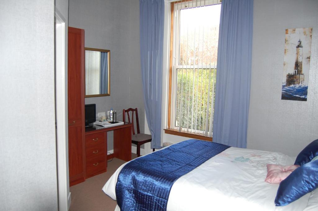 The Dunn Thing Guest House Ayr Exterior photo